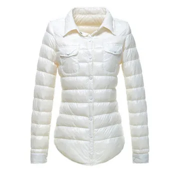 Noul sosit toamna și iarna femei slim modelul de quilting scurt greutate de lumină alb rață jos jachete butonul de bomboane de culoare topuri